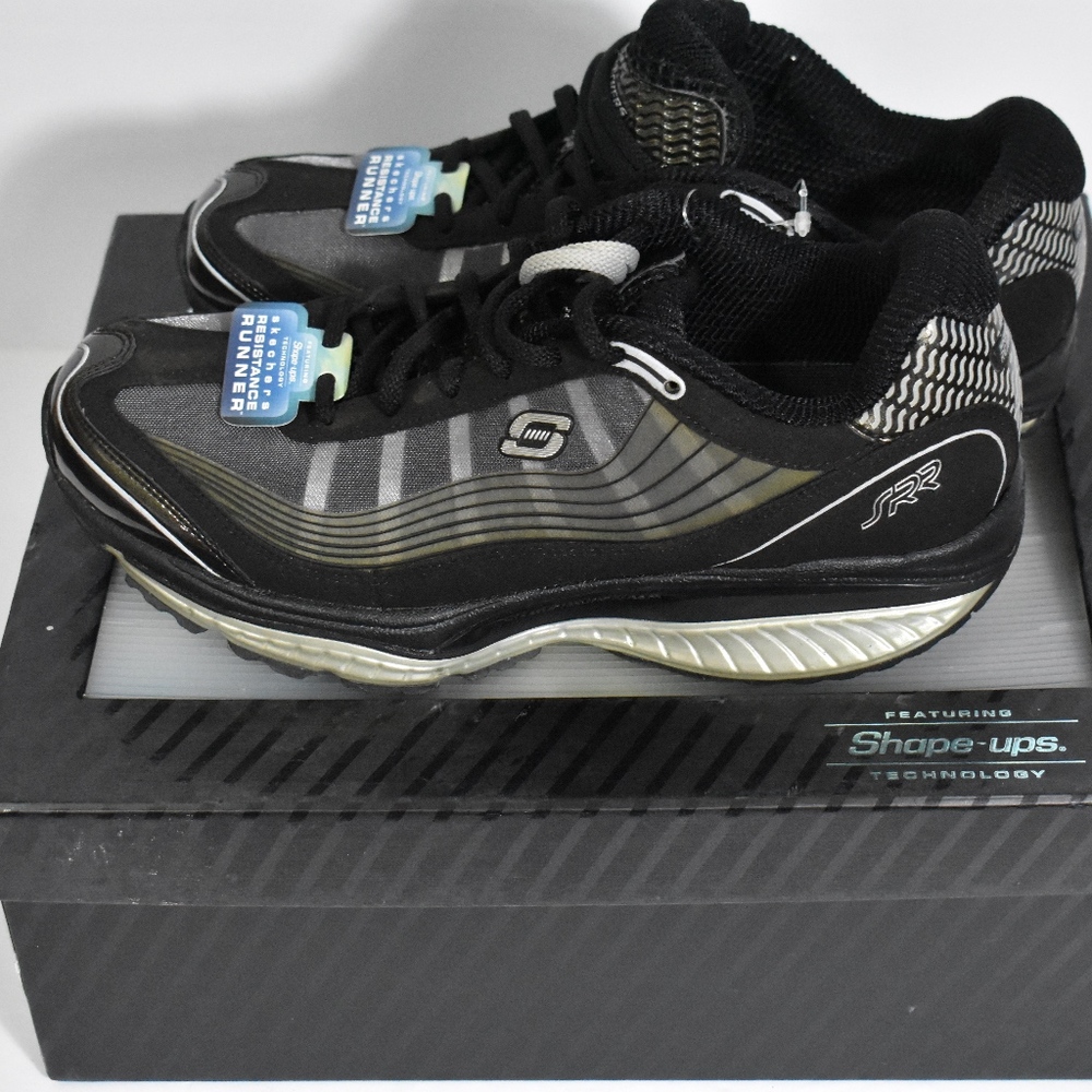 New Woman's Skechers Resistance Runner Shape Up 8.
